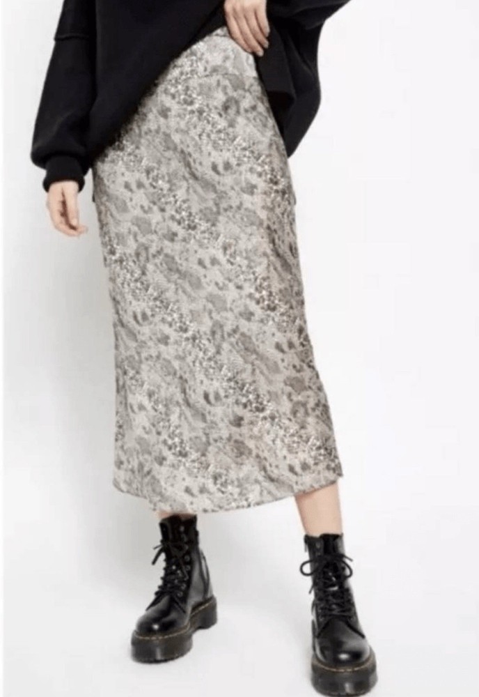 Free People Norman Bias Midi Skirt Women’s Grey Snake Skin Print Size S Satin