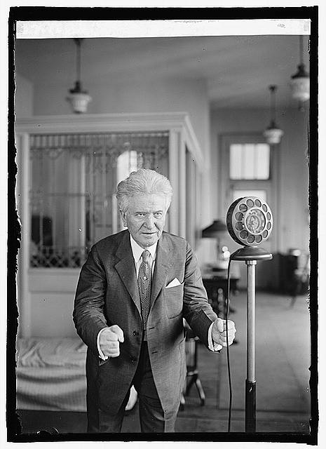 Photo:Robert M La Follette 1924 Radio Campaign Address Microphone??