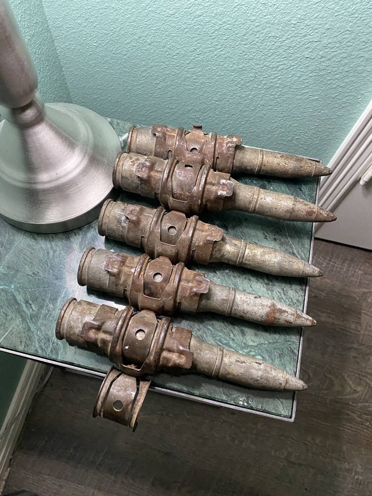 Vintage 25 MM Dummy Rounds In Links ,CANNOT BE FIRED
