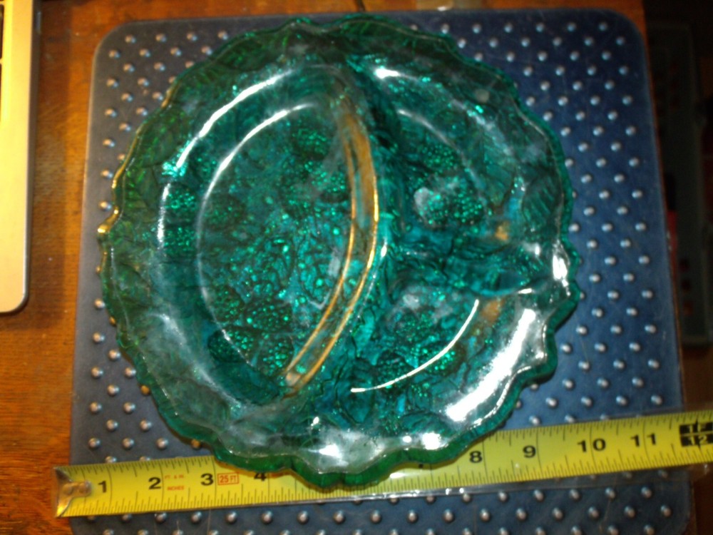 Vintage Indiana Glass Teal Green Loganberry Pattern Divided Grill Plate 9”