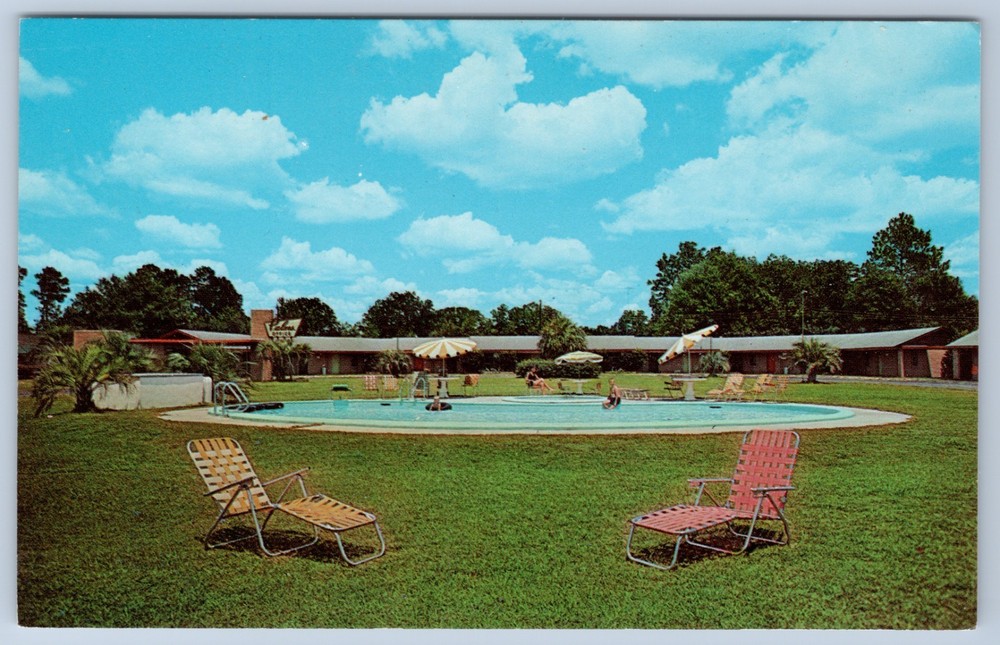 Georgia Waycross Palms Court Roadside Motel Pool Dexter Press Chrome Postcard