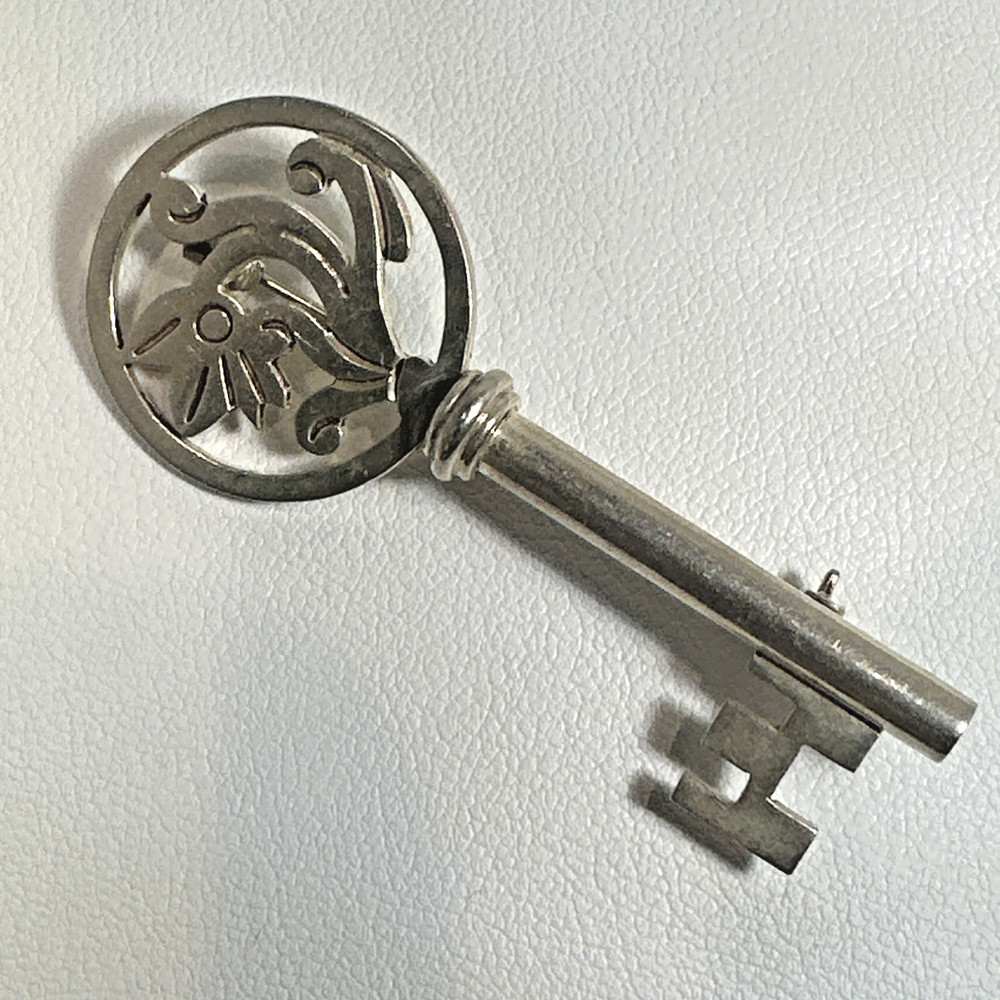Stunning Vintage .925 Sterling Silver Flower Skeleton Key Brooch Pin 2