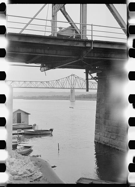 Photo:La Crosse Wisconsin Mississippi River Bridge 1939 Summer River View