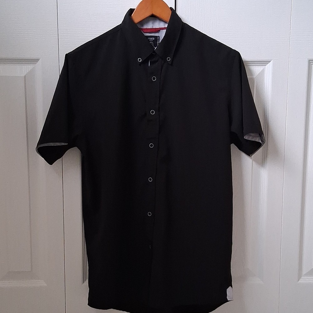 FRIED Men's Black Slim Fit Short Sleeve Button-Down Shirt, Size M