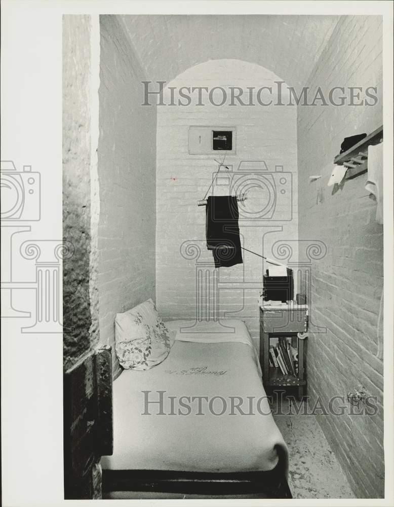 1984 Press Photo A typical cell at the Hampshire County Jail, in Northampton.