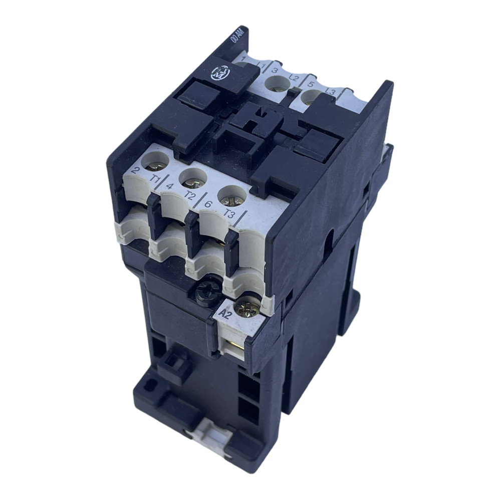 Moeller DIL00AM-G Circuit Breaker 24V DC