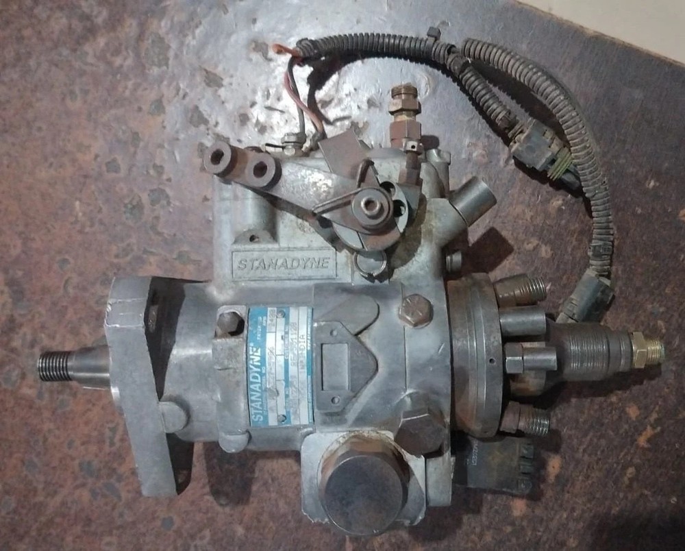 Genuine Stanadyne Fuel Pump DB4327-5986 (RE527148) for 3029 John Deere Tractor