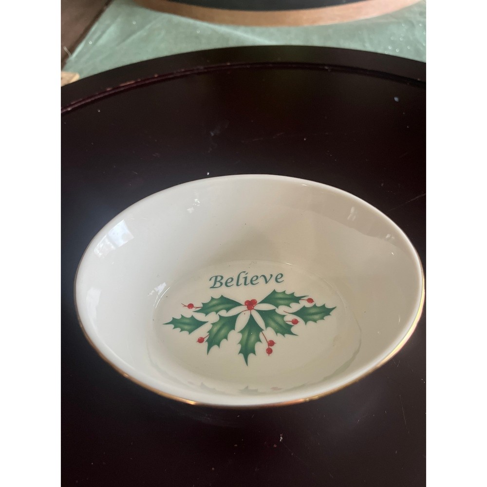 Lenox Holiday Believe Holly Berry Soap Candy Condiment Dish Gold Trim Christmas