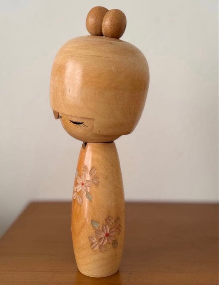 Waichi Creative Kokeshi Doll Flower Pattern 26.5cm Vintage Wooden Figure