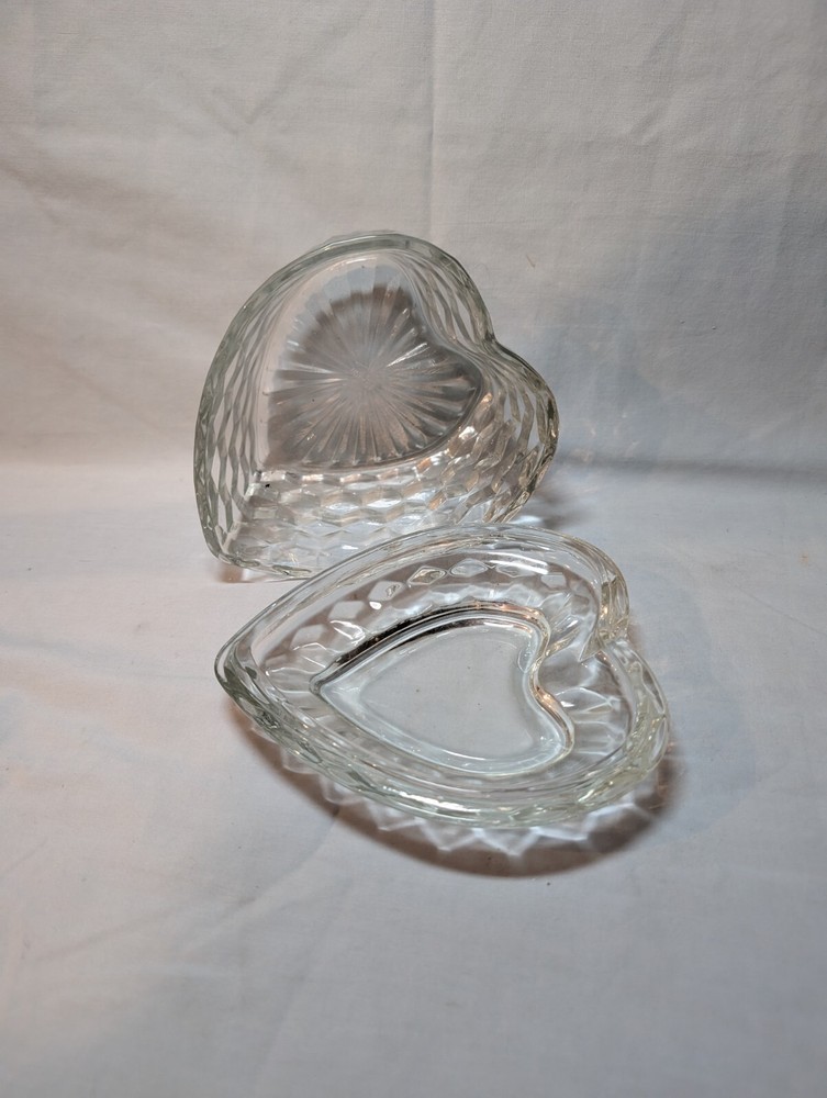 Vintage Homco Heart Trinket Box Glass Basket Weave Lid 6
