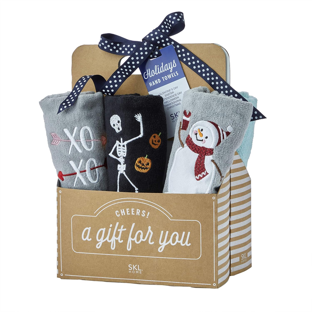 6-Piece Assorted Holiday Hand Towel Set - 6 Count  