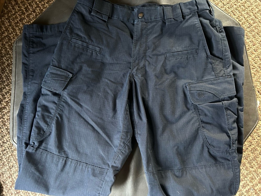 5.11 Tactical Men's Regular Fit Cargo Pants Black 32 x 34 Comfortable Utility