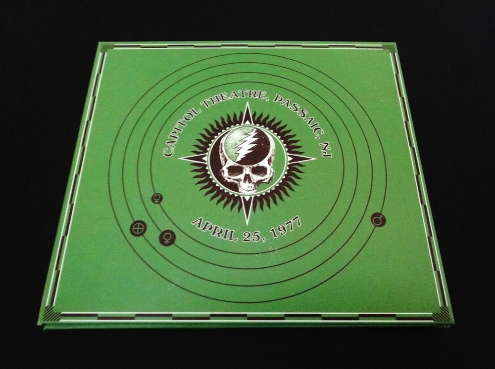 Grateful Dead 30 Trips Around The Sun 1977 Capitol Theatre Passaic 4/25/77 2 CD
