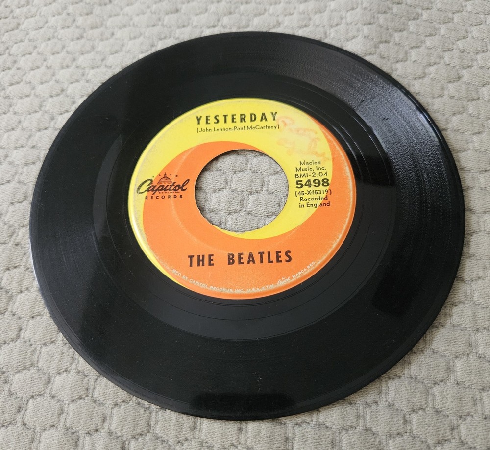 The Beatles 45rpm Yesterday & Act Naturally 45 single / recorded in England good