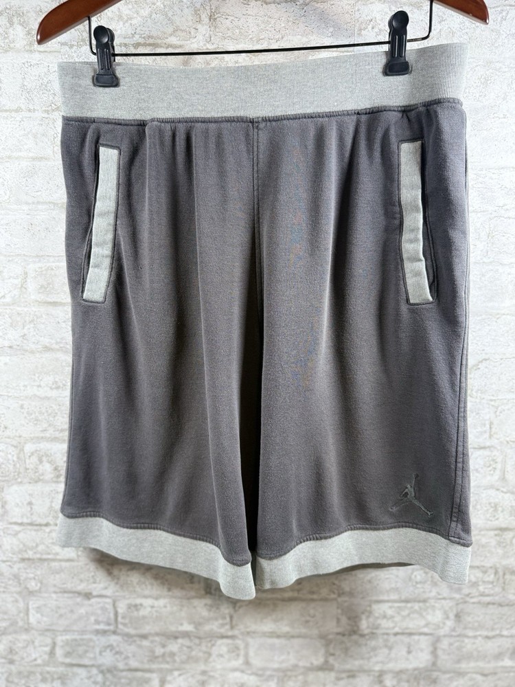 Nike Air Jordan Jumpman Fleece Shorts Gray Men’s Size XL Athletic Sweat Shorts