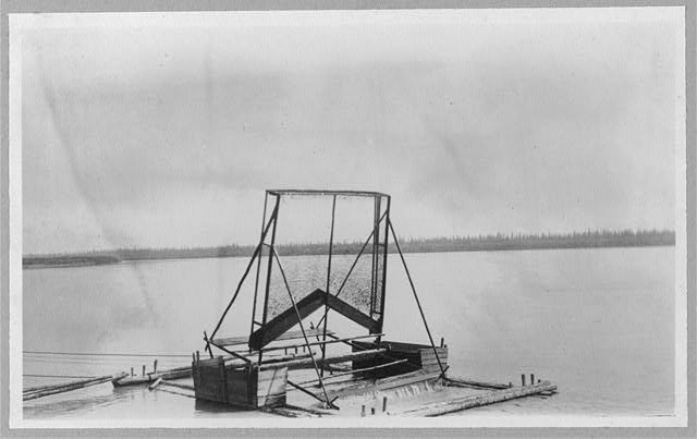 Photo:Fish wheels,Yukon River,Alaska,AK,Fishing Boats,1900-1916,1