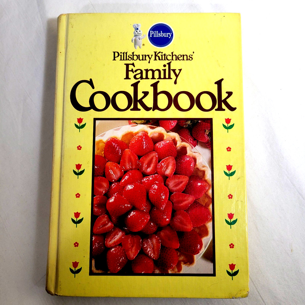 Pillsbury Kitchens Family Cookbook Vintage Hardcover 1987 (762)