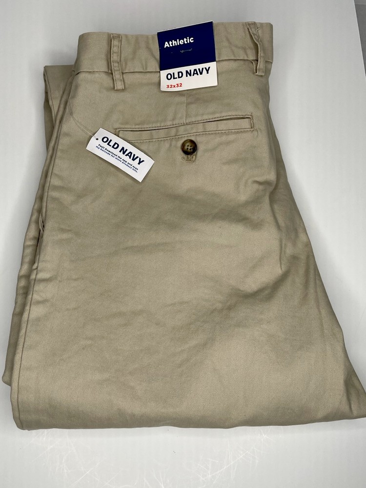 Old Navy Khakis Mens 32x32 NWT Athletic Built In Flex Casual Business Travel