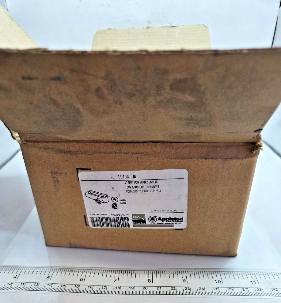 Box Of 2 Emerson-Appleton Ll100-M Mall Iron Conduit Body Form 35 Unilets 0126I