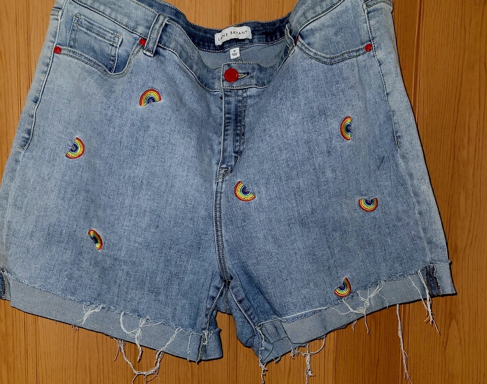 Lane Bryant Cute Denim Shorts With Vibrant Rainbows Size 18