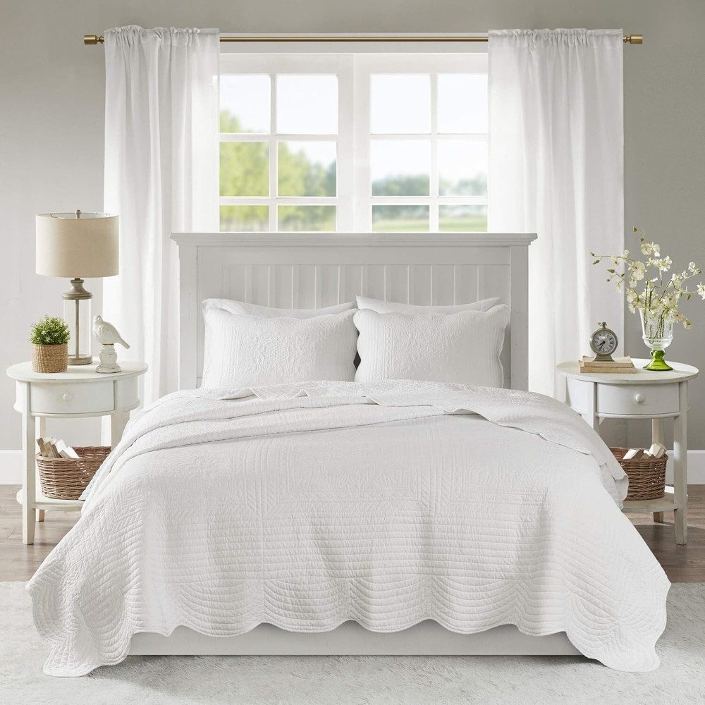 Madison Park Tuscany 3-Piece White Full Queen Coverlet Set T4102102
