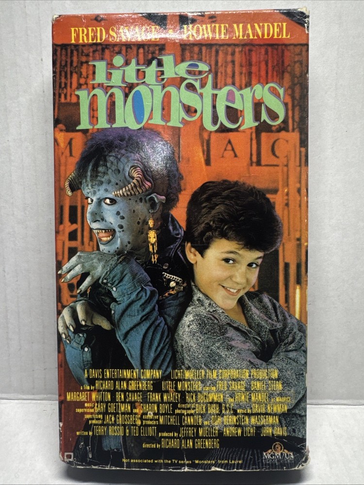 Little Monsters (VHS 1989) Fred Savage Howie Mandel Horror Comedy MGM