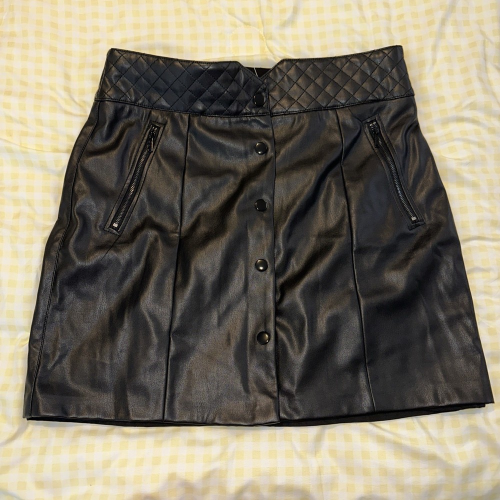 CARMEN Marc Valvo Black Faux Leather Skirt Size 12 Button Up, Zipper Pockets#636