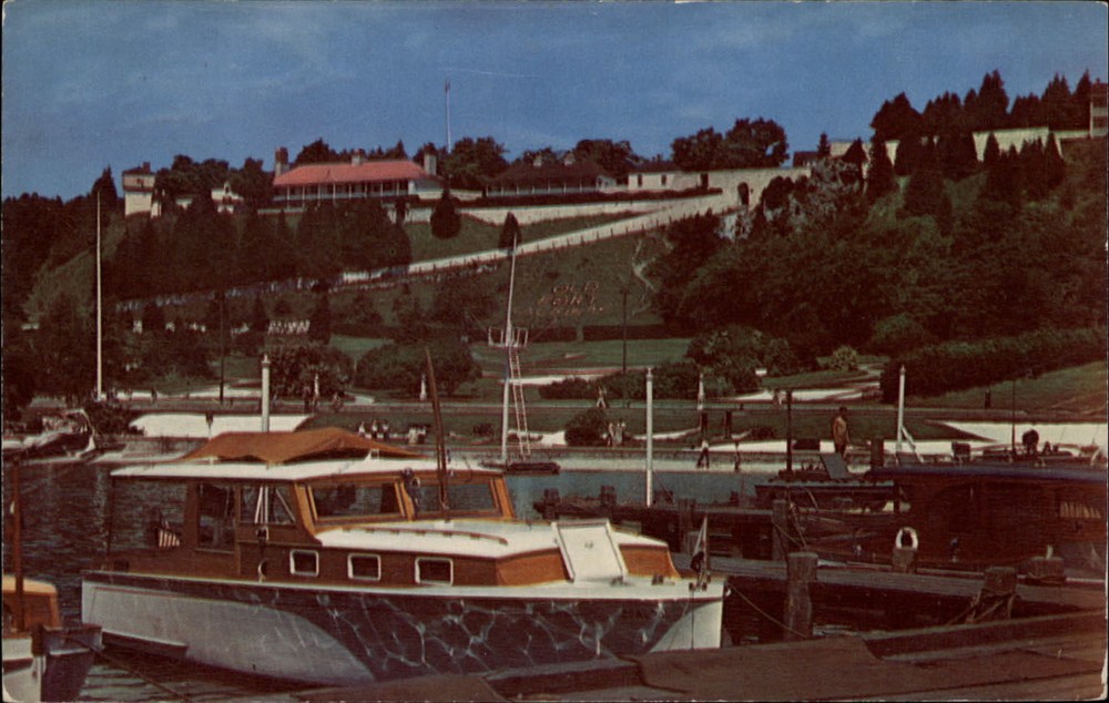 Michigan Mackinac Island Yacht Harbor Fort ~ 1950-60s postcard  ~ s9575