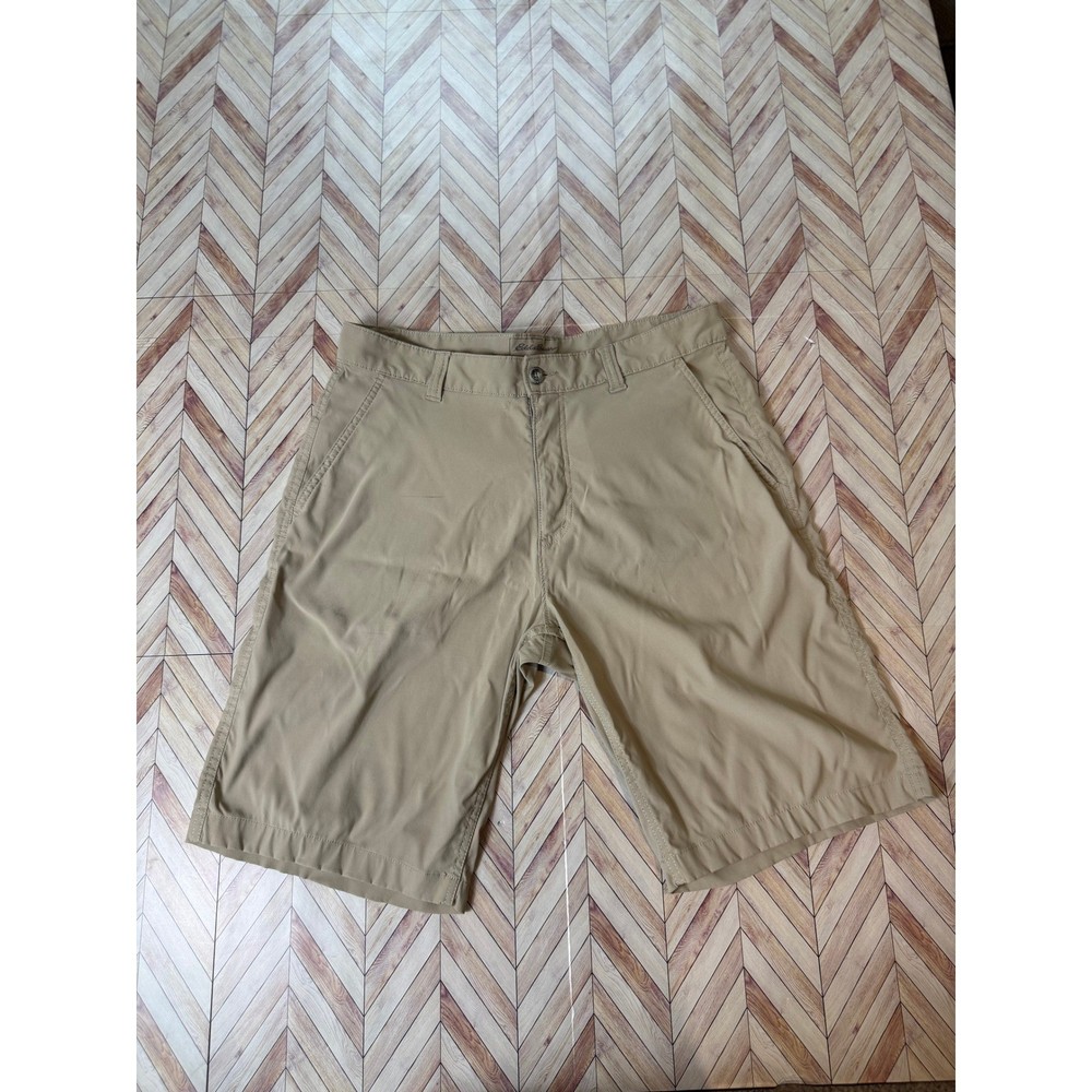 Eddie Bauer Travex Tan Khaki Hiking Shorts Mens 34 Zipper Pockets Travel Outdoor