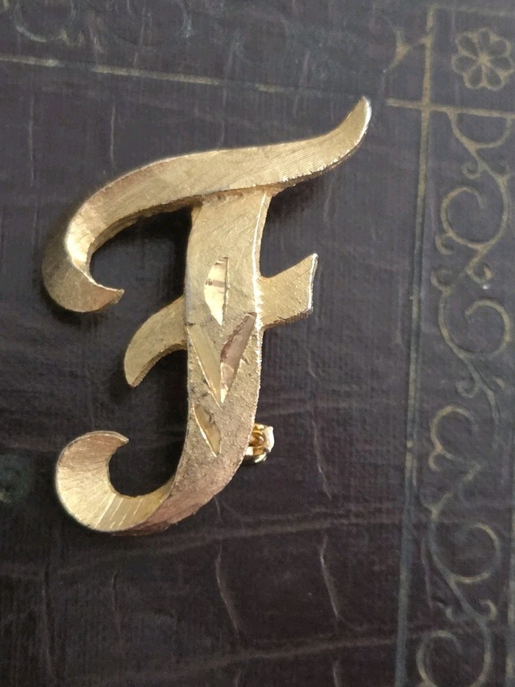 Vintage Signed Manselle Brooch Pin Capital Letter T Initial Gold Tone Monogram