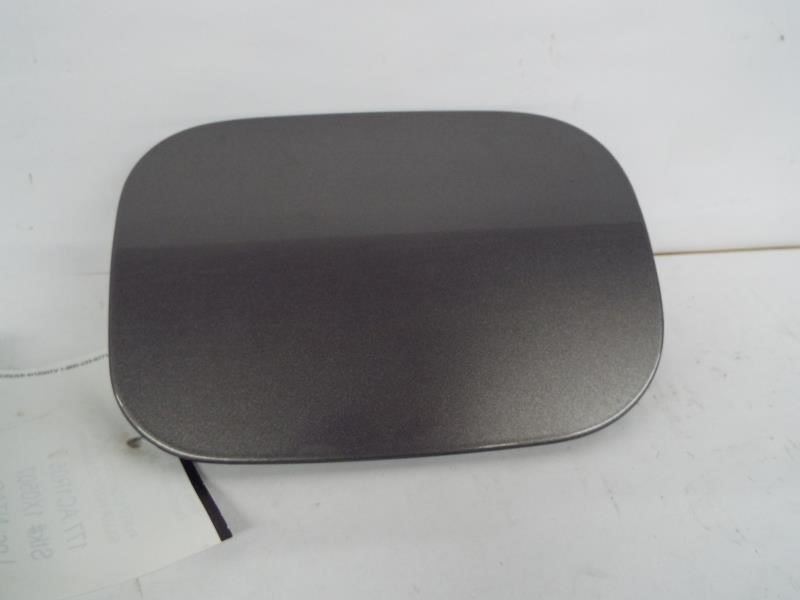 RL        2005 Fuel Filler Door 252296