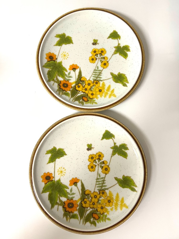 Set of 2 Mikasa Natural Beauty Fresh From the Garden Floral Pattern Salad Plates