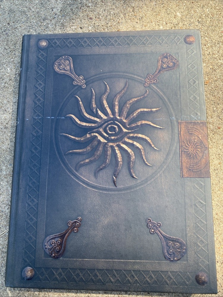 Dragon Age II Collector's Edition : The Complete Official Guide by Piggyback