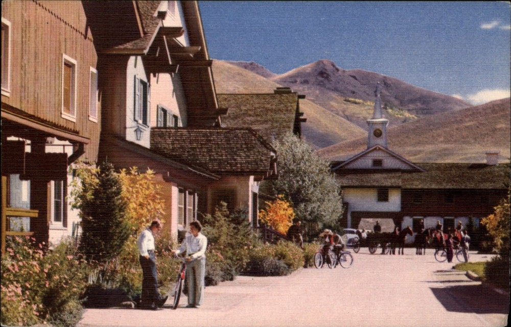 Sun Valley Idaho ~ Challenger Inn village ~ bicycles ~ horse ~ buggy ~ postcard