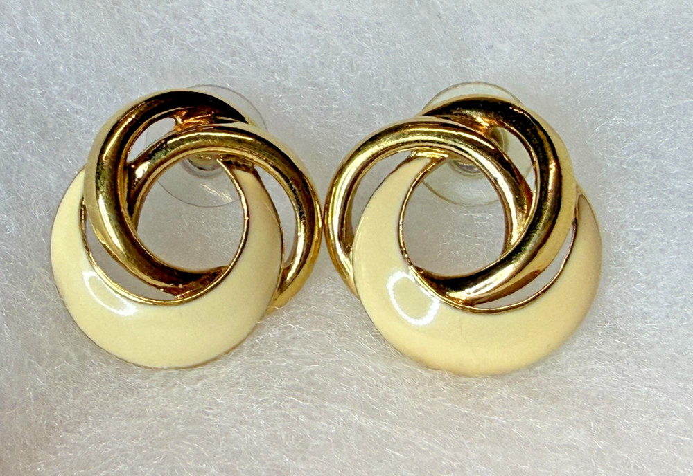 Vintage Signed Crown Trifari Cream Enamel Gold Tone Swirl Pierced Earrings