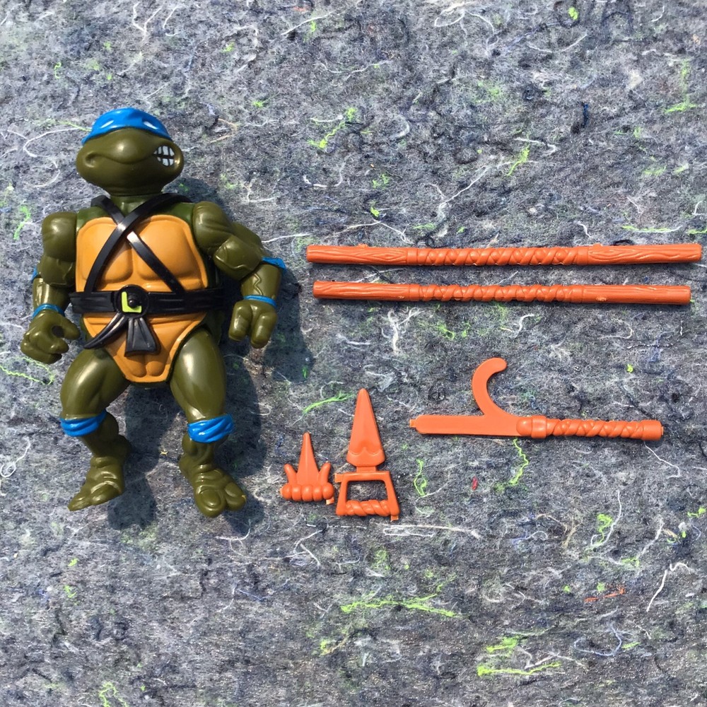 Vintage 1999 Playmates Toys Teenage Mutant Ninja Turtles Leonardo + Accessories