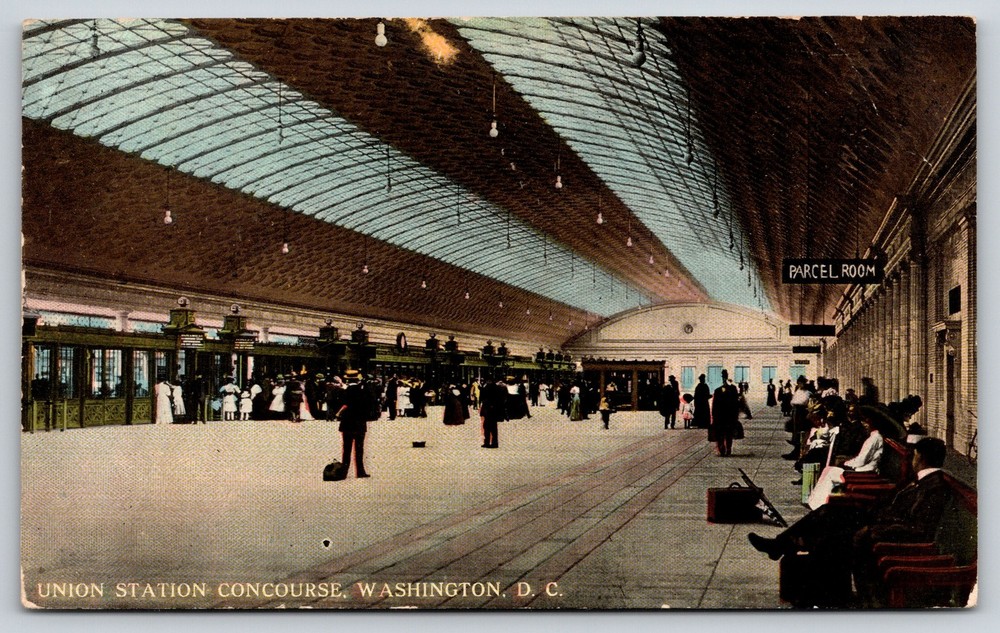 Railroad Depot~Washington DC~Union Train Station Concourse~PM 1913~Vtg Postcard