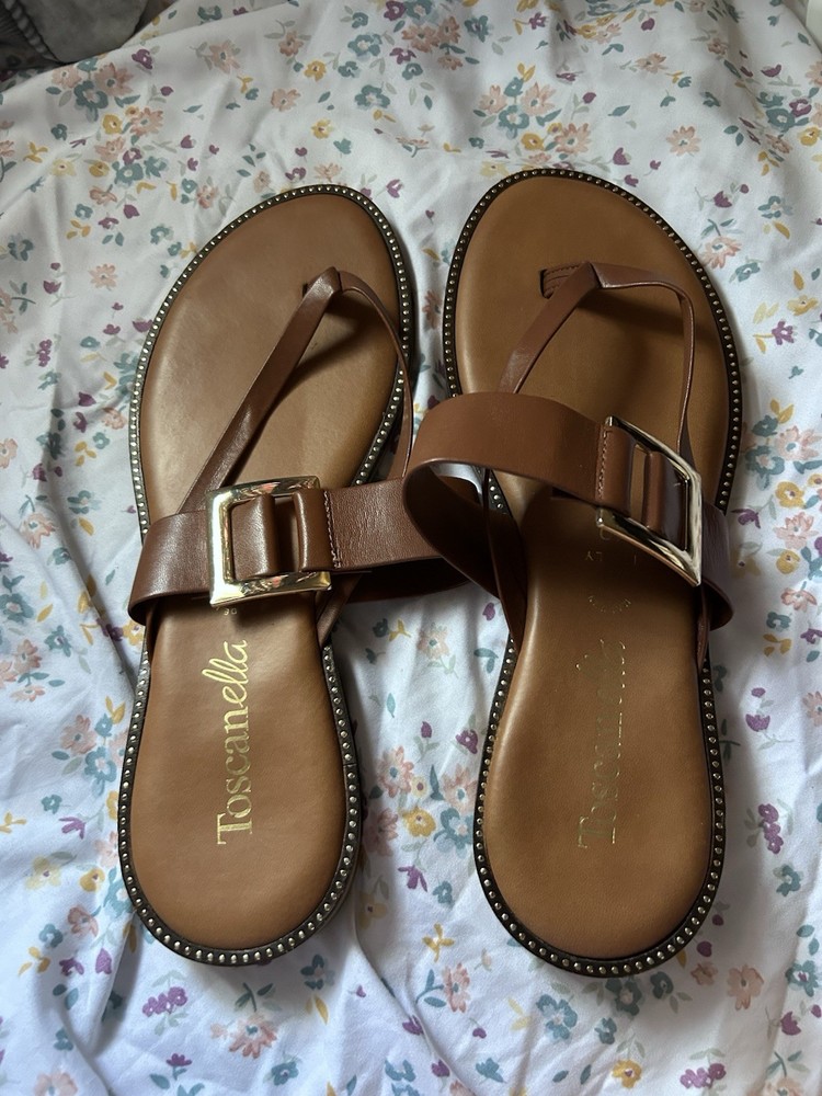 Women's Brown Sandals with Gold Buckle Size 10 Very Good Used Condition No Box