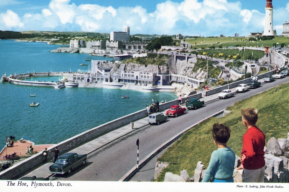 The Hoe Plymouth Devon England Postcard
