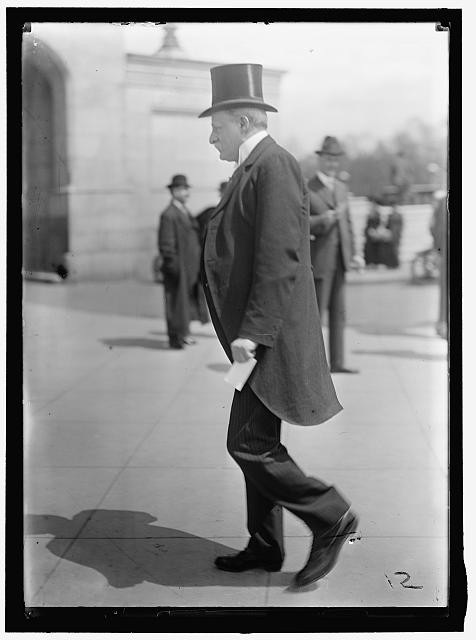 Photo:Jefferson M. Levy New York 1913 Top Hat Walking Portrait