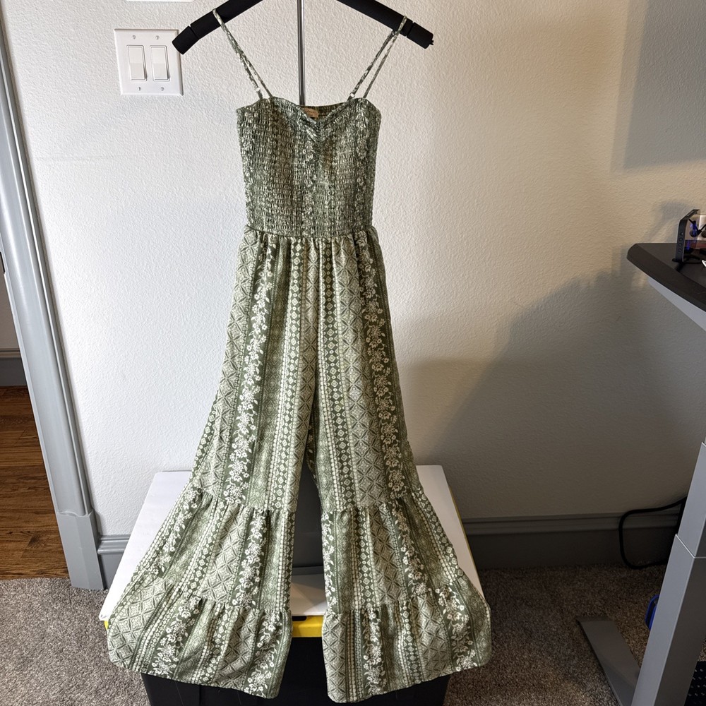Ivory Love Women’s Jumpsuit Green Floral Size Medium Festival Boho