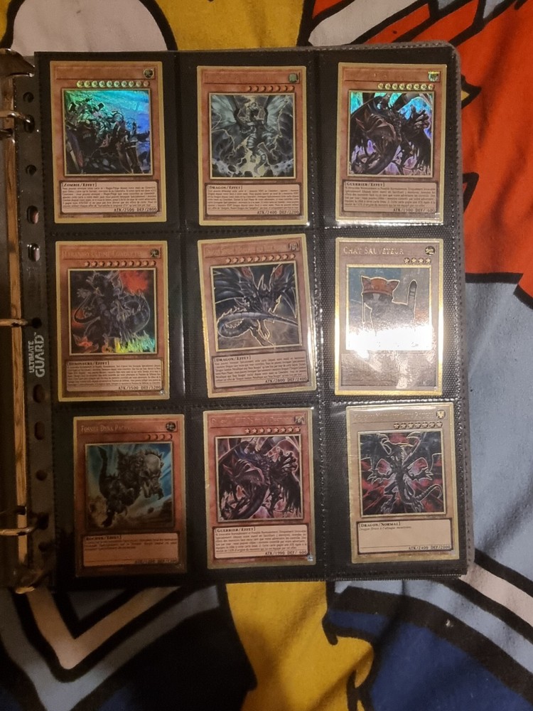Yu-Gi-Oh 5-Card Lot with Gold Ultra Super Rare Common