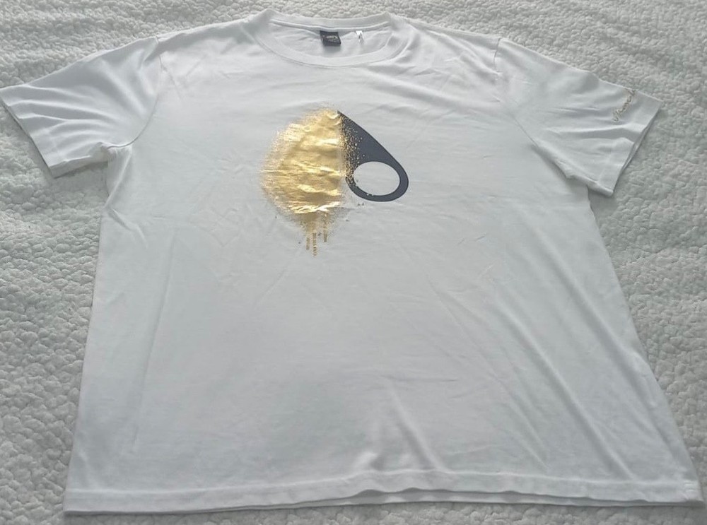 Moose Knuckles Augstine Graphic Logo Cotton T-Shirt White  Size L NWOT