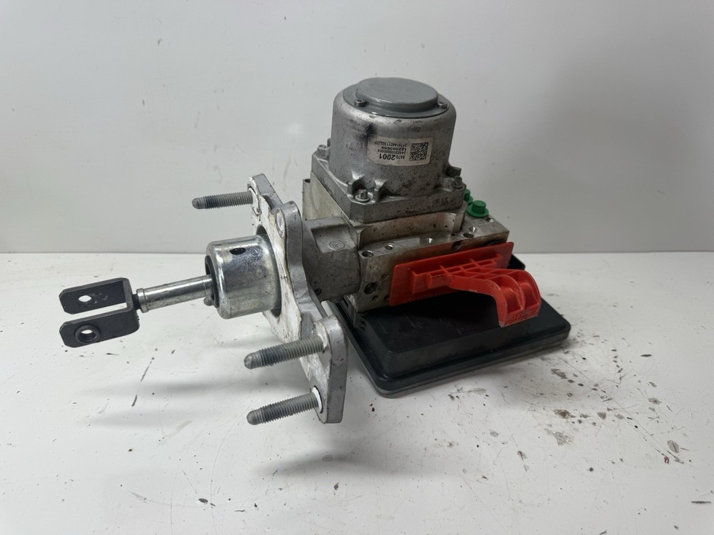 2019 2020 Chevrolet Silverado 1500 ABS Brake Booster Module 84702001 OEM 3134