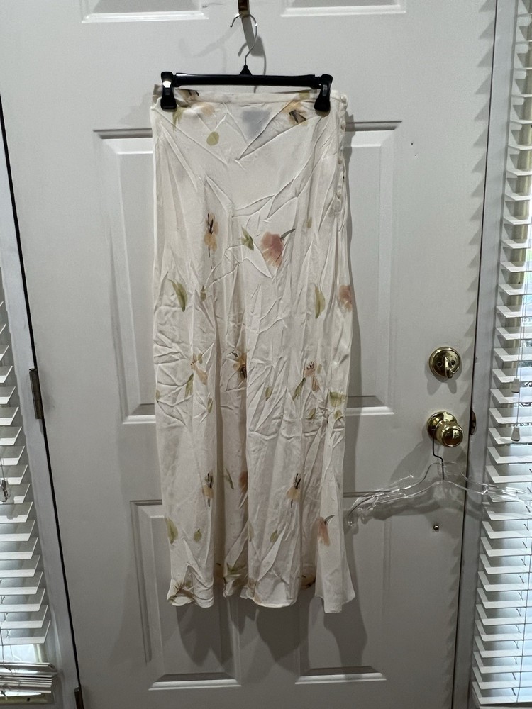 The Limited Women's Sheer 100% Silk Skirt Size 10 Floral Beach Vacation Cruise