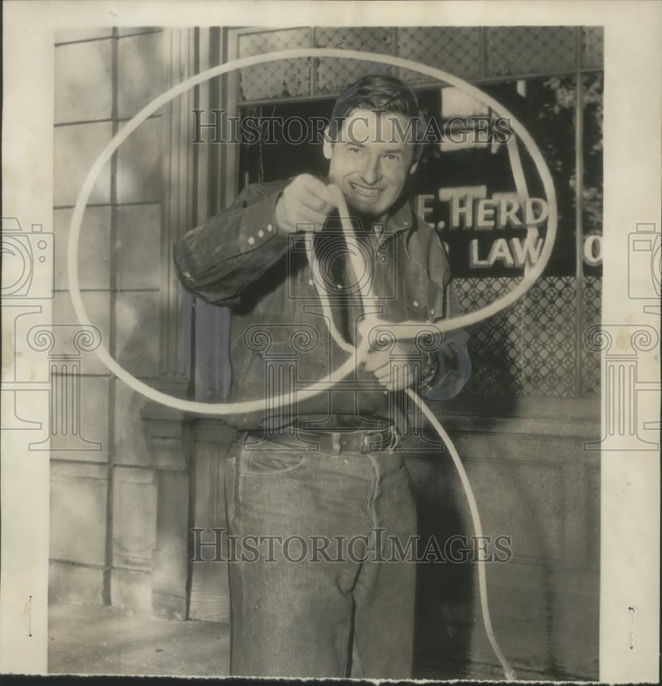 1951 Press Photo Will Rogers Jr. Prepares For Role in 