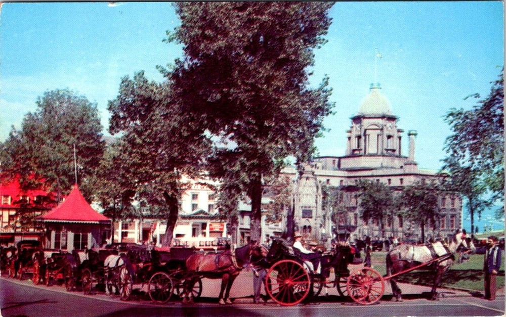 The Ring or Place D'Armes, QUEBEC, Canada Postcard - Colourpicture