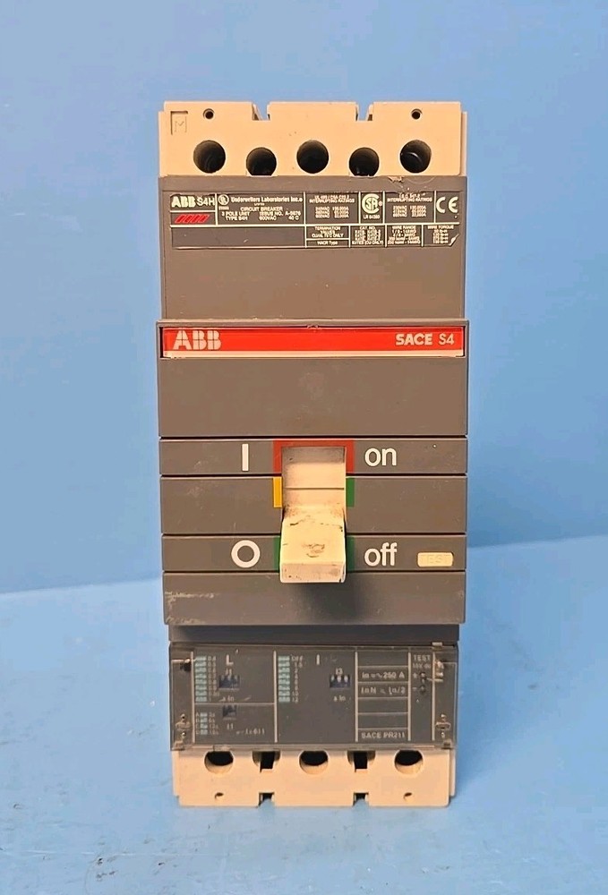 ABB SACE S4 S4H 250A 600V Circuit Breaker w/ PR211 Trip Unit
