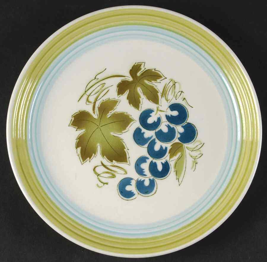 Japan Blue Grapes Salad Plate 270659