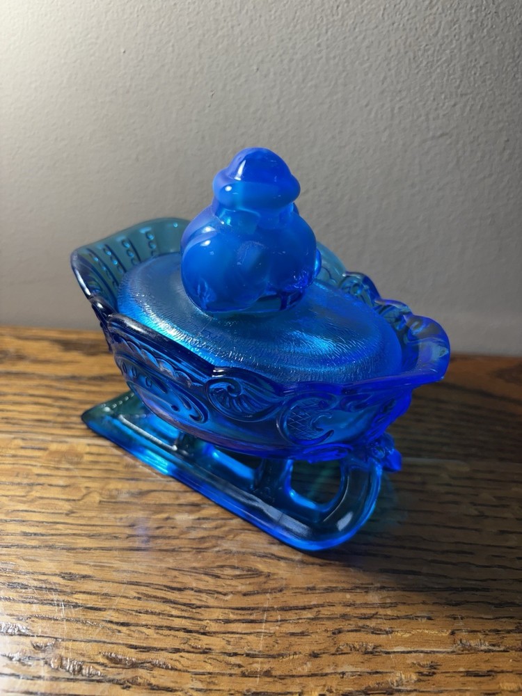 Vintage Westmoreland Cobalt Blue Glass Santa Claus on Sleigh Lidded Dish